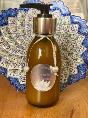 Vegan Oud Moisturising sanitiser gel