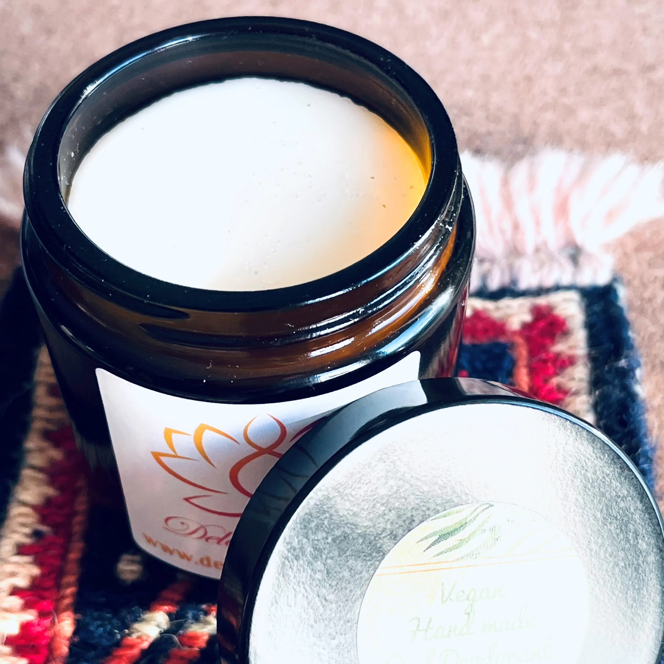 Vegan handmade Oud Deodorant - Image 3