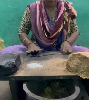 Hand rolled camphor incense sticks